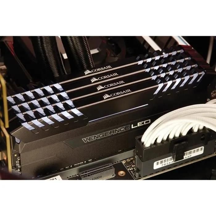 Memoire RAM Kit Quad Channel 4 barrettes CORSAIR VENGEANCE LED SERIES 64 GO... - 2