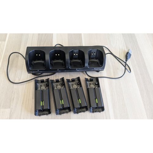 Station De Chargement 4 En 1 Avec 4 Piles Rechargeables De 2800 Mah Pour Télécommande Wii (Black)