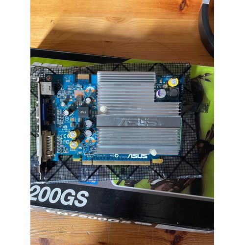 Carte graphique ASUS NVIDIA GeForce 7200 GS