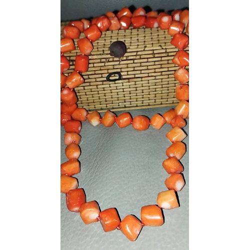 Prestigieux Sautoir Corail Bambou Fasonné Méditerranée