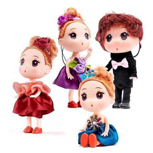 Poupée Maison De Poupée 3 Filles + 1 Lot De 4 Garçons. 12 Cm