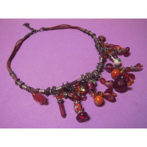 Collier  " Suite De Pendentifs "  - Métal Et Résine