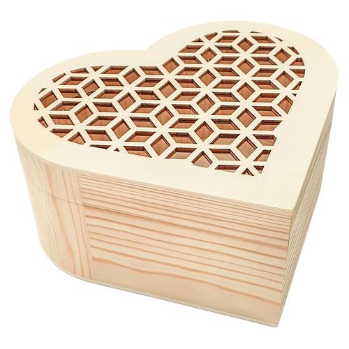 Boite En Bois Ciselé En Forme De Coeur 15 X 7 X 14,5 Cm