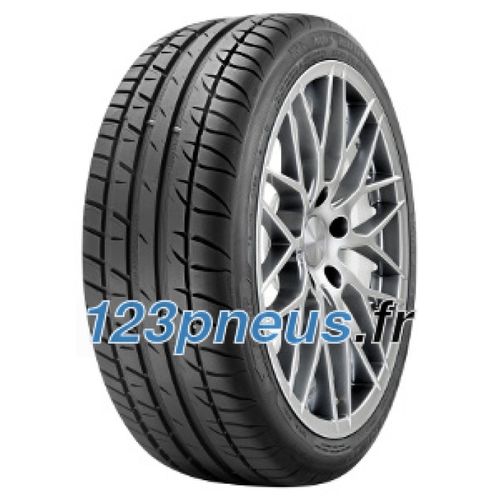 Pneu Taurus High Performance ( 185/55 R15 82H )