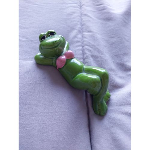 Grenouille porcelaine