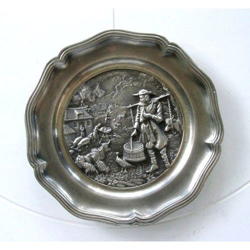 Assiette Decorative Etain 97% Estampillee