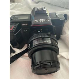 Appareil photo Minolta et son objectif ZOOM MINOLTA AL LENS 35-70mm 1:4 (22) et son sac de transport
