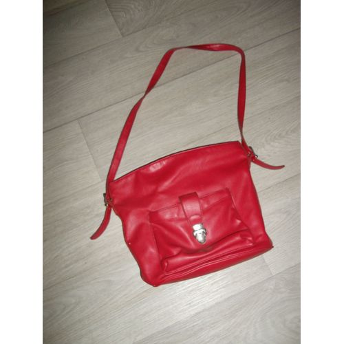 Sac à main simili cuir rouge porté épaule TBE