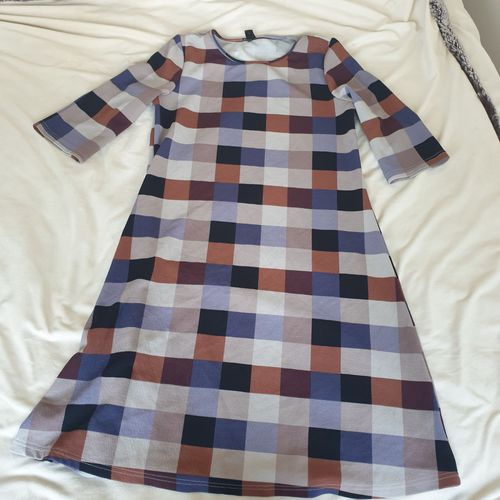 Robe Demi Saison Ou Hiver, Manche 3/4 Motif Carreaux, Taille Xl, Marque Shein, Emery Rose, En Très Bon État