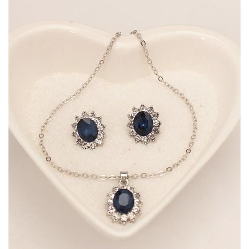 Ensemble De Boucles D'oreilles Et Collier En Pierres Précieuses De Haute Qualité, Imbibé De Bleu Marine, Princesse Royale Bleue, Vente En Gros
