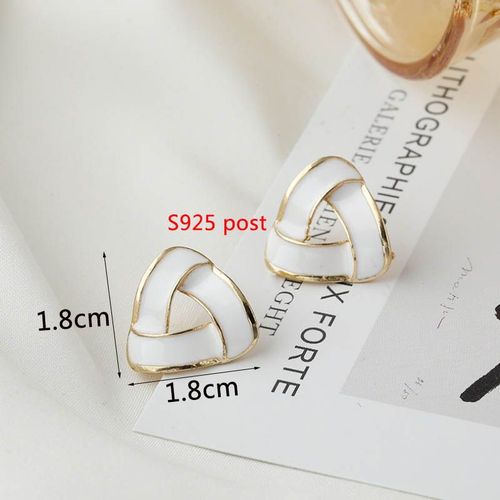 Boucles D'oreilles En Forme De Triangle Torsadé Pour Femmes, Petites Boucles D'oreilles En Émail Rose, Couleur Or, Métal, Creux, Déclaration Géométrique, Nouvelle Collection
