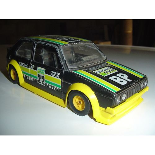 Volkswagen Golf Gti ,Première Sèrie Burago 1/25-Bburago