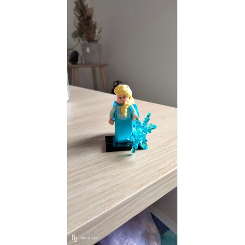 Mini figurine LEGO la reine de neige