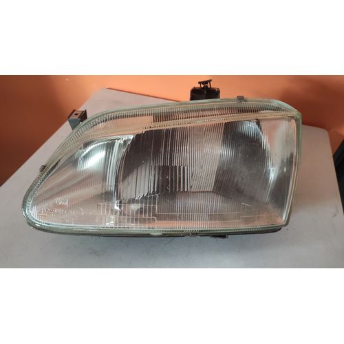 Phare Avant Gauche Renault Megane 1 Réf : 7701672734