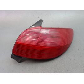Pieces Auto D'occasion : Feu Arriere Droit Peugeot 206 1998-2009 - 6351p1