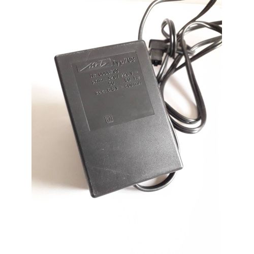 METZ CHARGEUR type 709 pour FLASH TORCHE