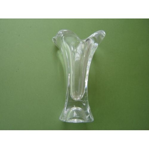 Vase en Verre style Daum. Col évasé corolle .Hauteur 18 cm *1000 gr