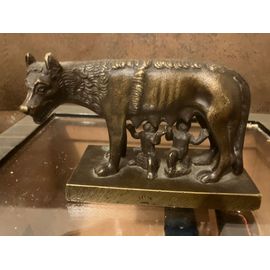 Louve du Capitole En bronze