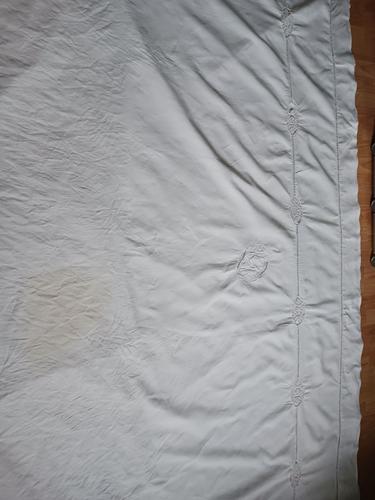 Drap Plat Blanc Épais Vintage Brodé 2 Pers (Taché Et Usé)