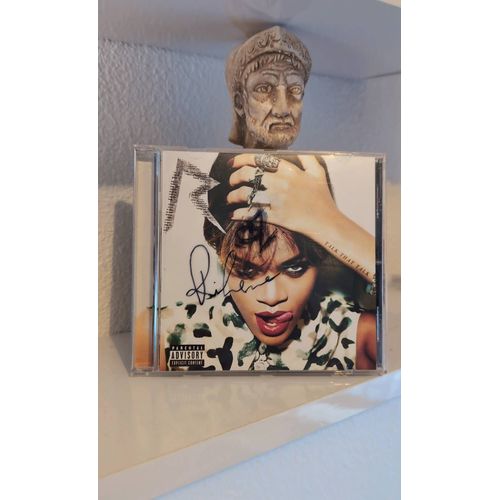 Album Cd Rihanna "Talk That Talk" Autograph Signed