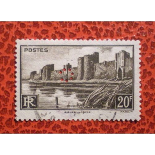 Timbre Oblitéré Perforé C - France - Remparts D'aigues-Mortes - Y&t N° 501