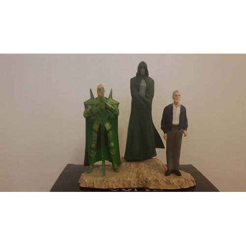 Kingdom Come Statue Dc Direct