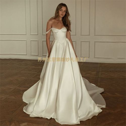 Mariage Petite Taille Traînante Slim Satin Blanc Dos Nu Sweetheart V-Neck Temperament Elegant Wedding Photo Veil
