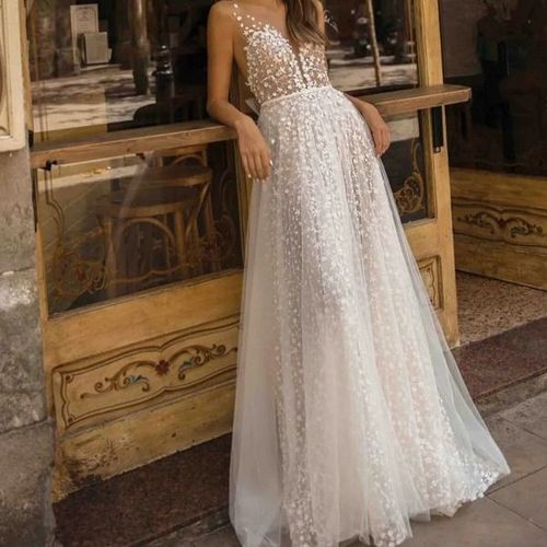 Sens Aigu Du Voyage Léger Robes De Mariée Traînantes Petite Mariée Mince Bienvenue Hors De La Porte Voile
