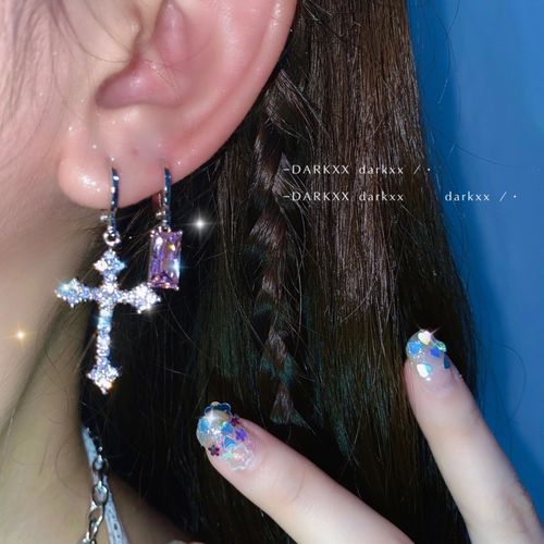 Boucles D'oreilles Asymétriques En Zircon Pour Femmes, Pendentif Croix, Pompon En Métal, Mode Coréenne, Bijoux De Fête D'anniversaire, Cadeaux, Nouvelle Collection