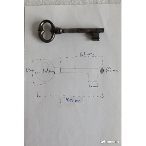 Ancienne Clé D'armoire/Ma16