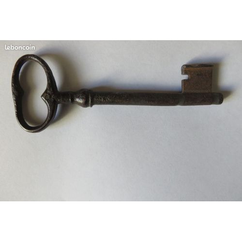 Ancienne Clé Ma 15