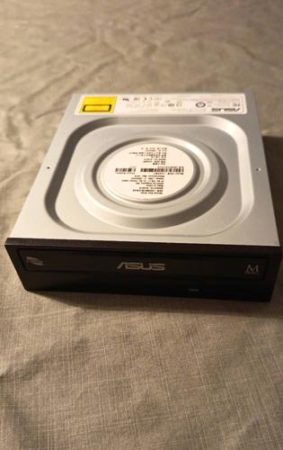 Lecteur graveur DVD sata