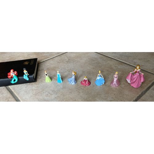 Lot De 9 Figurines Princesses Disney