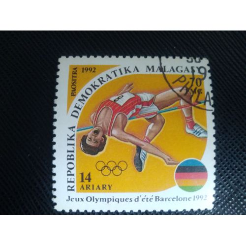 Timbre Madagascar Yt 1062 Jeux Olympiques D'été - Barcelone - Saut En Hauteur 1992 (030309 )