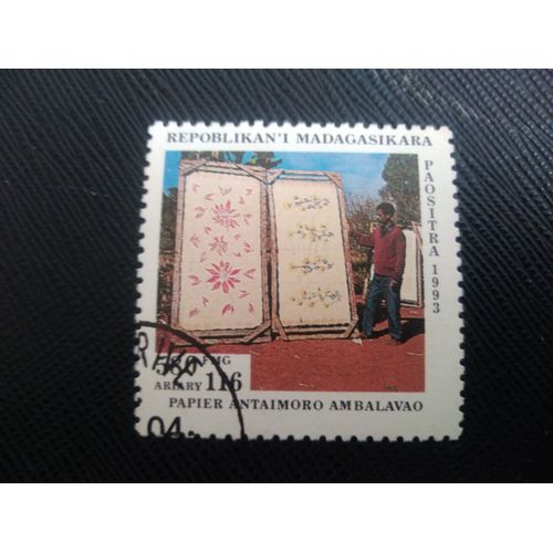Timbre Madagascar Yt 1328 Peintures Murales Artisanales 1994 (030309 )
