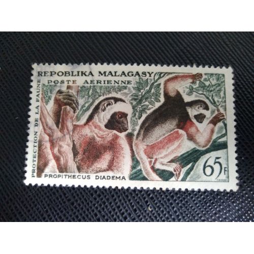 Timbre Madagascar Yt Pa 84 Propithèque À Diadème (Propithecus Diadema) 1961 (030309 )