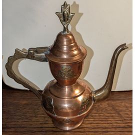 Pichet À Thé En Cuivre