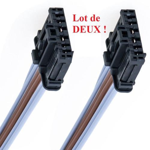 Deux Prises Electriques Pour Feux Arrières - Peugeot 208 1.4 Hdi 68 À Part. 03/2012