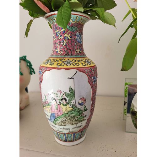 Vase Chinois, Motif Scène De Jeunes Filles