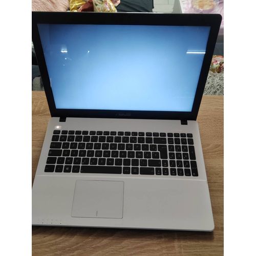 Asus x555L - 15.6" Intel core i3 4010 - 1.7 Ghz - Ram 8 Go - SSD 360 Go
