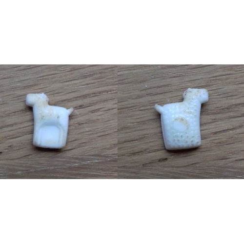 Fève Plastique Chien