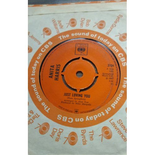Anita Harris . Just Loving You . 45 Tours Import England . 1967