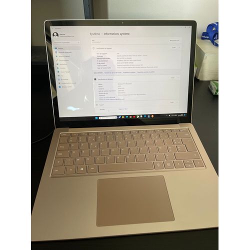 Microsoft Surface Laptop 3 - 13" Intel Core i5 - Ram 16 Go - DD 240 Go