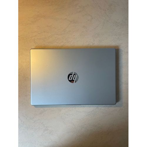 HP 14-EP0012NF - 14" Intel Core i3 - Ram 8 Go - DD 512 Go