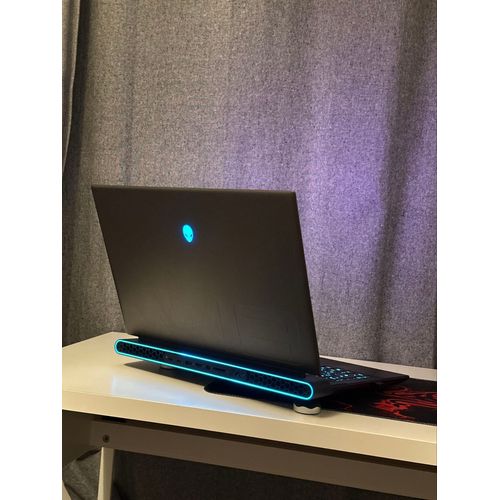 Alienware M18 R1 - 18" Intel Core i9 - Ram 32 Go - SSD 512 Go