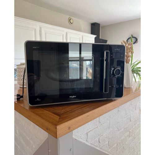 Micro-ondes combiné four Whirlpool Jetcook