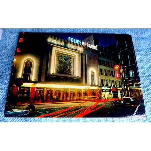 Carte Postale Paris . Folies Bergères. Superbe Timbre 2,80 De L'ecole Normale Supérieure 1794-1994. Carte De 1994 .