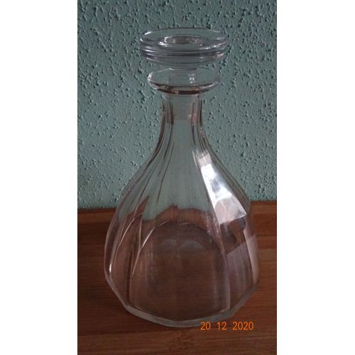 Ancienne Carafe En Cristal De Baccarat Transparent.