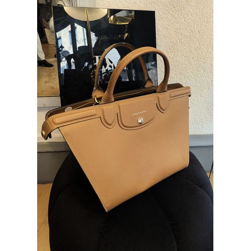 Saq Longchamp neuf beige