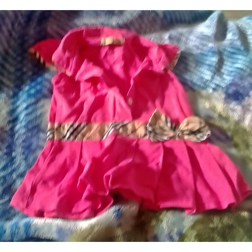 Tunique Burberry Taille 4-5 Ans ..